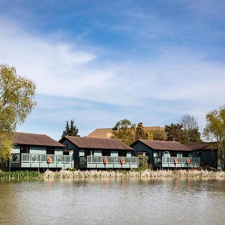 The Vale Golf & Country Club Bishampton Exterior foto