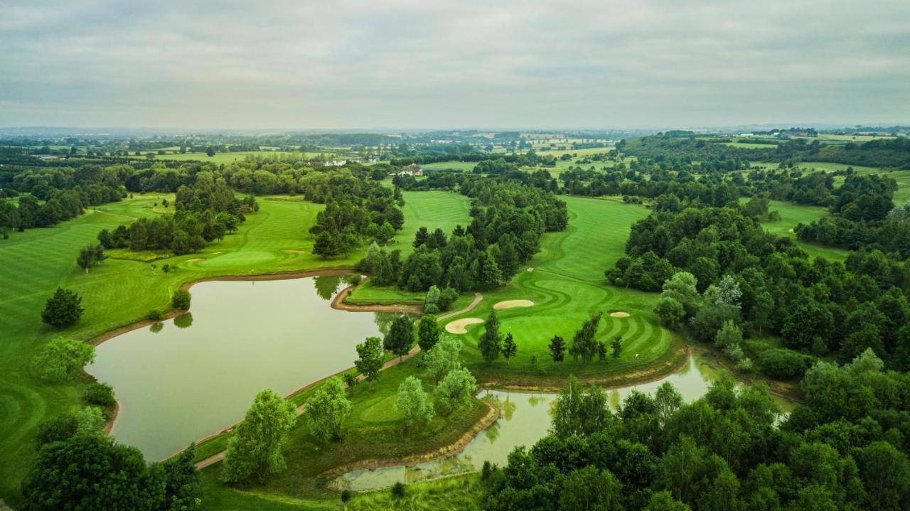 The Vale Golf & Country Club Bishampton Exterior foto