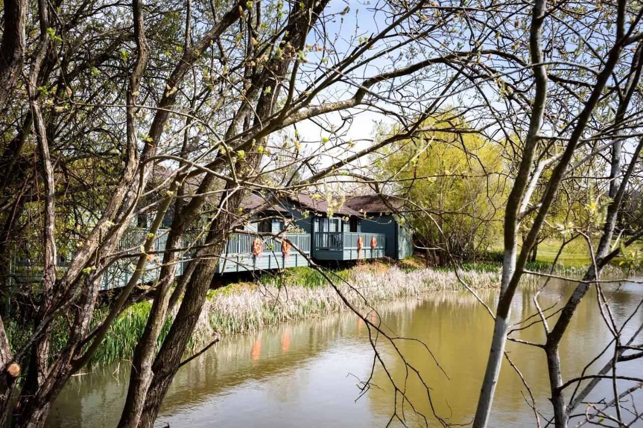 The Vale Golf & Country Club Bishampton Exterior foto