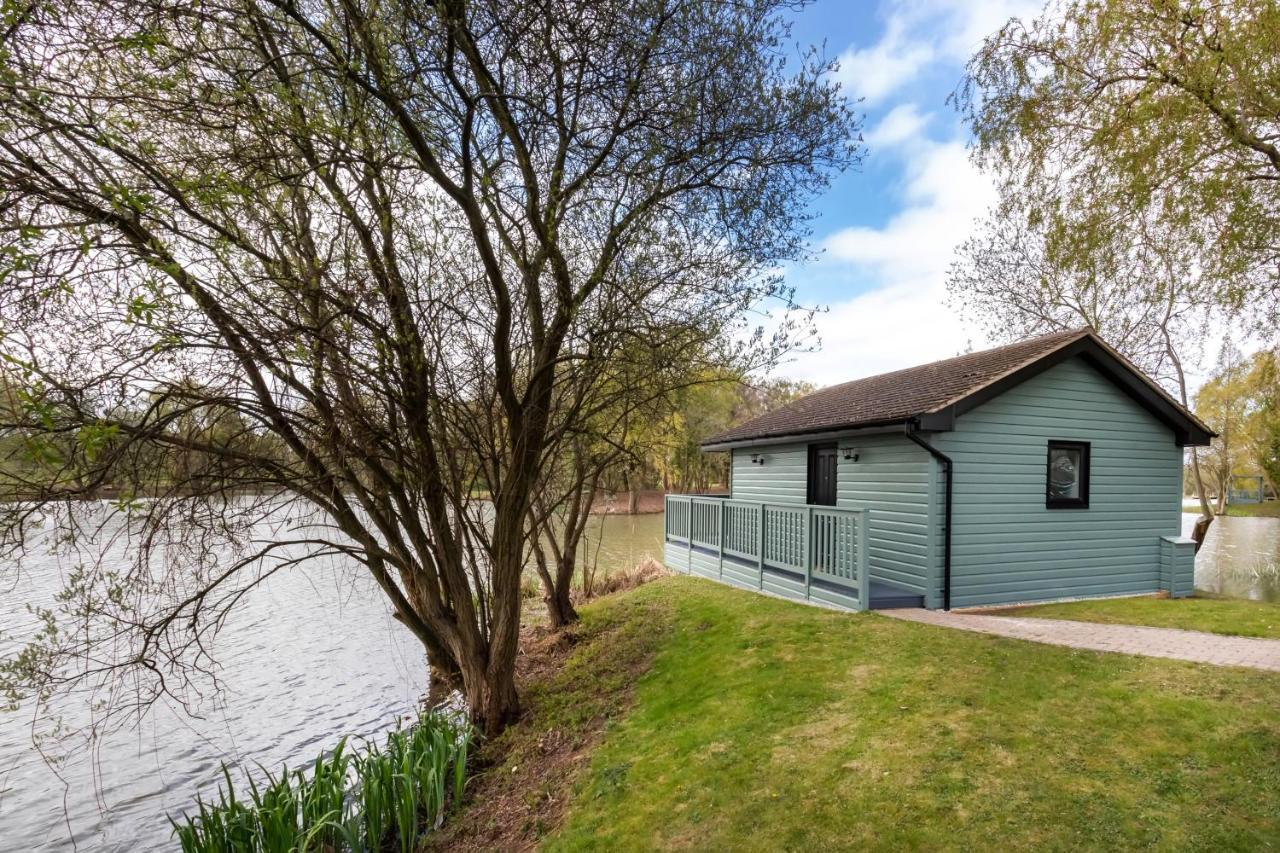 The Vale Golf & Country Club Bishampton Exterior foto