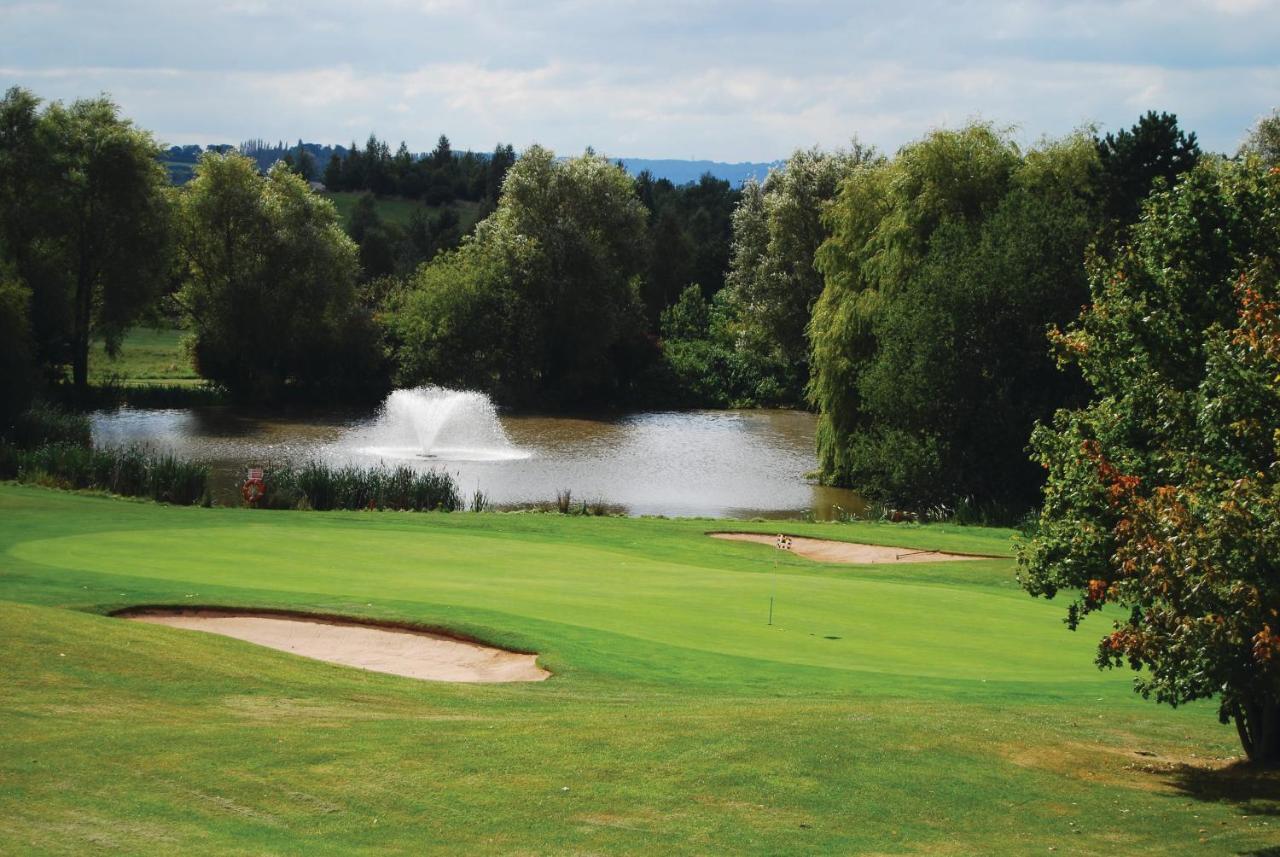The Vale Golf & Country Club Bishampton Exterior foto